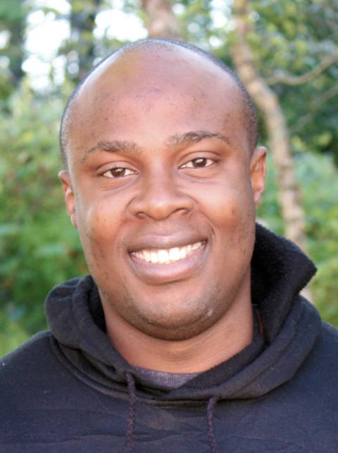 Ekechukwu Uzoeshi